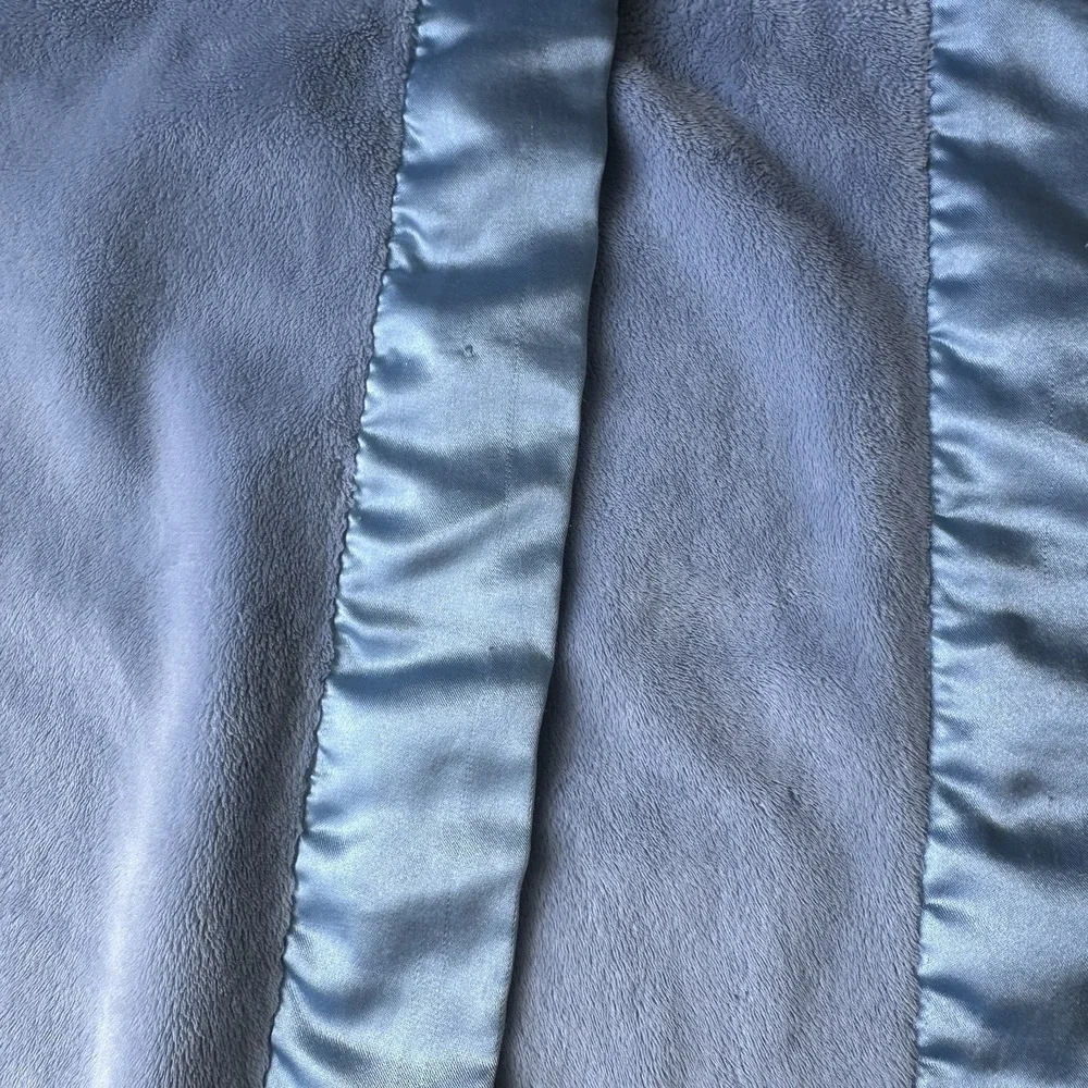 VTG My Blankee Light Blue Soft Baby Blanket with Satin Trim Made In USA 34 X 29